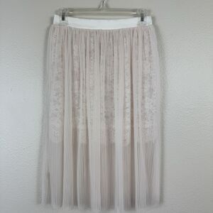 NWT Victoria’s Secret Sheer Lace Skirt With Pleated Tulle Overlay Pale Pink XS
